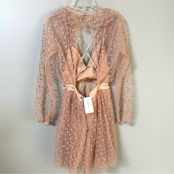 NWT For Love And Lemons Cream Plunge Bishop Sleeve Dress - Picture 3 of 10